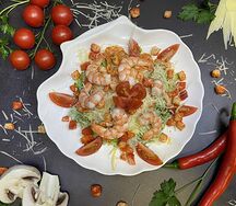 Салат №256 Цезарь с тигровой креветкой