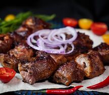 Шашлык из cвинoй шеи