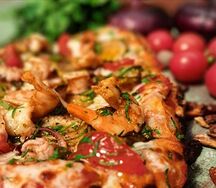 Пицца с кальмарами и креветками