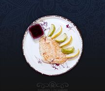 Сковородное из индейки с жареными яблоками и грушами