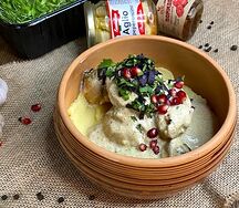 Чкмерули с цыпленком Корнишон