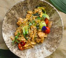 Рисовая лапша с курицей