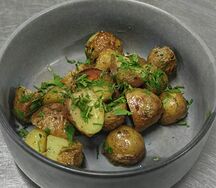 Картофель с зеленью 