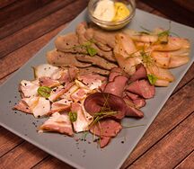 Ассорти мясных закусок