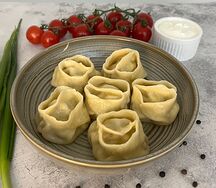 Манты домашние со свининой и говядиной (6 штук)