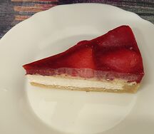 Чизкейк с клубникой