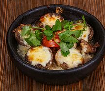 Шляпки грибов с сыром