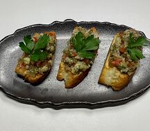 Баклажанная икра с чиабаттой 