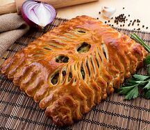 Пирог с курицей и овощами