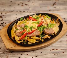 Жаркое с колбасками