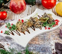 Рулет из баклажанов с грецким орехом