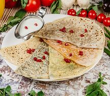 Кутаб с сыром и зеленью
