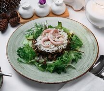 Морская капуста с морепродуктами