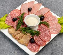Мясная тарелка