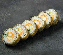 Ролл с креветкой темпура и сливочным сыром