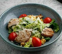 Цезарь с курицей