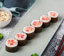 Острый ролл с тунцом