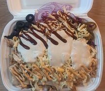 Шаурма на тарелке Четыре сыра
