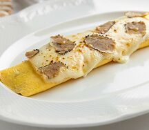 Омлет с муссом из белых грибов, таледжио