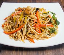 Лапша Удон со свининой и грибами
