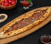 Хачапури с куриным фаршем и овощами