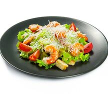 Салат Цезарь с креветками