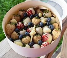 Бокс с клубникой в шоколаде №26