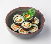 Кимпаб с тунцом и омлетом