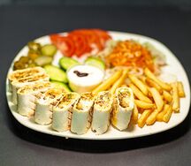 Фалафель на тарелке