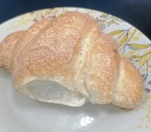 Круассан с шоколадом