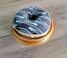 Донат шоколадный