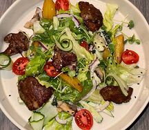 Салат с куриной печенью 