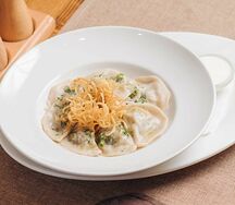 Вареники с картофелем, грибами и луком