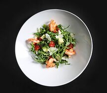 Руккола с креветками