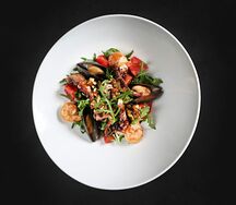 Салат с морепродуктами