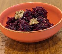 Свекольный маринад с грецким орехом