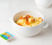 Каша пшённая на молоке с тыквой и кедровыми орешками
