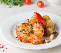 Бедро куриное с картофелем и грибами