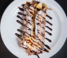 Гонконгская вафля с творожным сыром и бананом