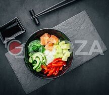 Поке с лососем в манго соусе