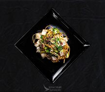 Пшеничная лапша с курицей