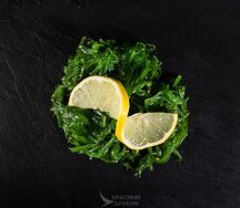 Салат с водорослями Чука