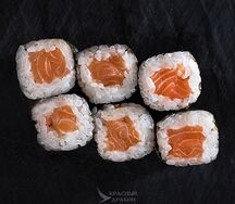 Мини ролл с лососем