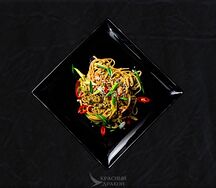 Пшеничная лапша с овощами