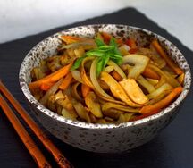 Удон с курицей