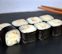 Классический ролл с курицей