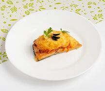 Горбуша под сыром с морковью и луком
