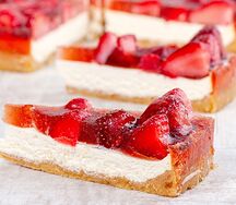Чизкейк с клубникой