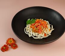 Пшеничная лапша с овощами