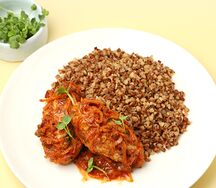 Голубцы ленивые из мяса птицы с гречневой кашей